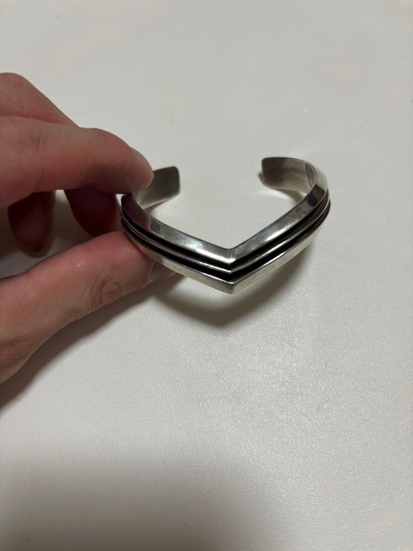 k*e様 トムホーク　ライン シェイプ バングル　シルバー925 ナボホ