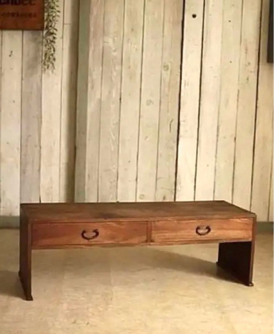 古く味のある木製の机　引き出し2杯　ローテーブル　作業台　古家具　古民家