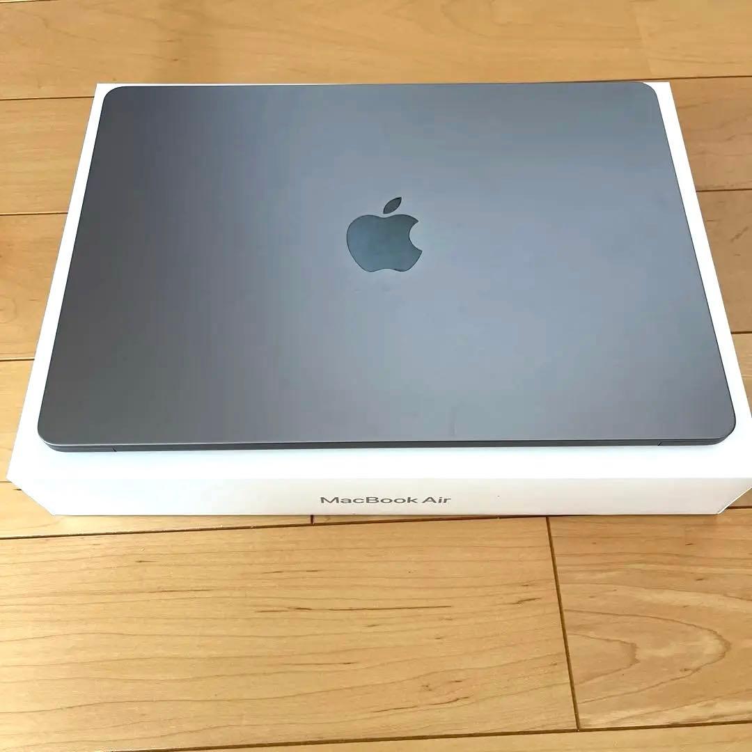 【美品】Apple MacBook Air M2 16GB 13.6inch