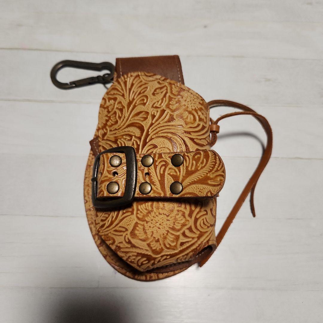レザーウォレット革財布透かし彫カービング×パイソン ストラップ付&ウエストケース