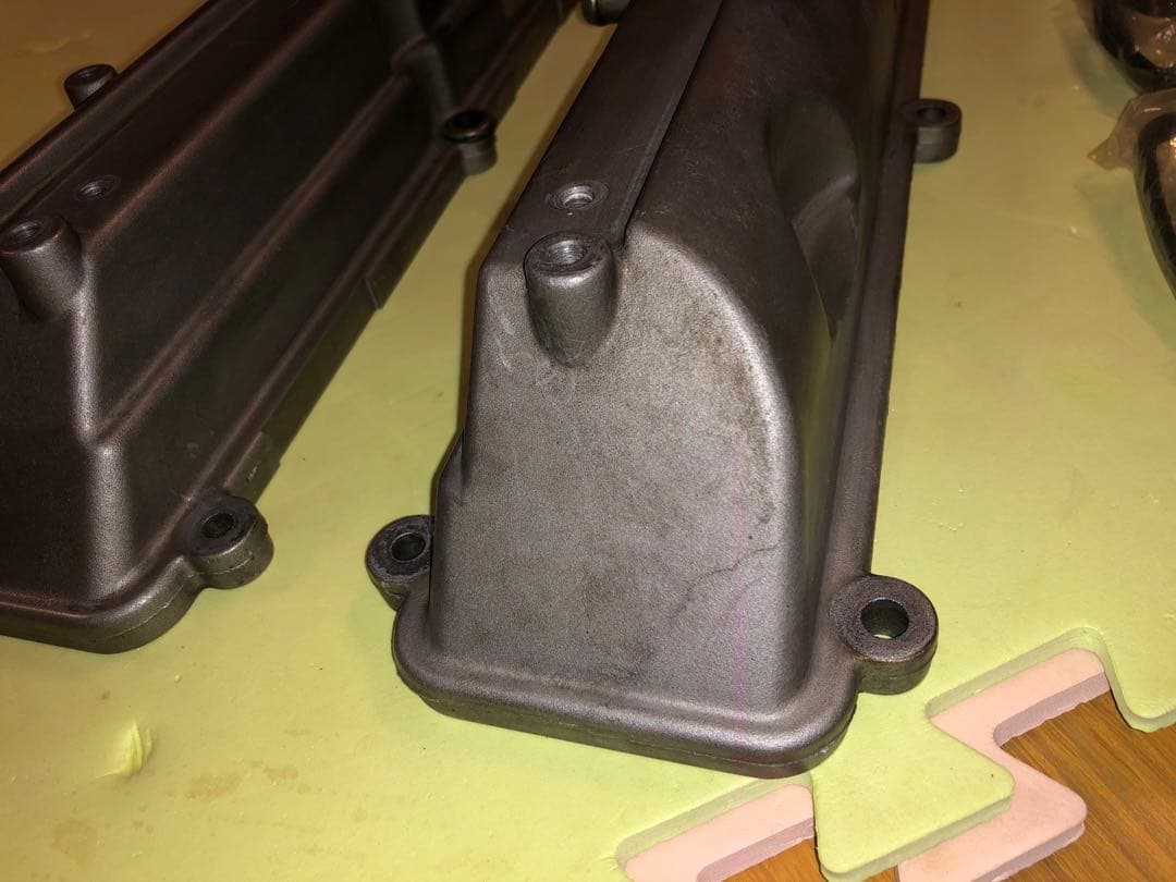 トヨタ　2jz gte バルブカバー ASSY 中古品