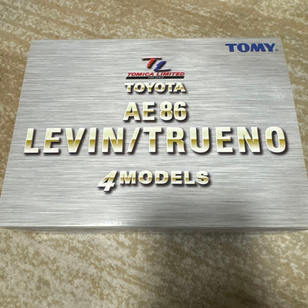 トミカリミテッド AE86 レヴィン/トレノ 4モデルセット