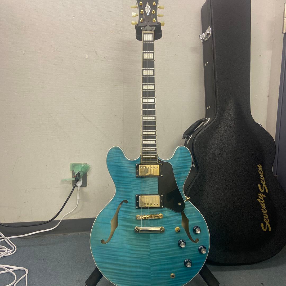 seventy seven セミアコースティックギター