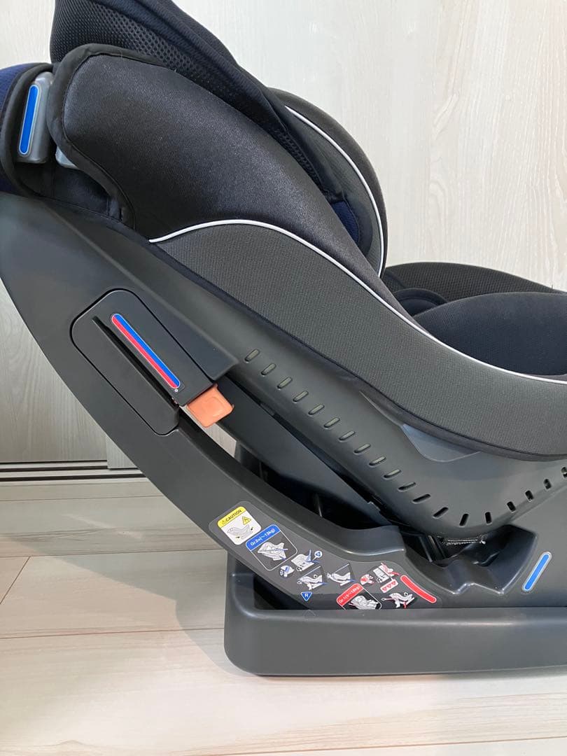 Combi コンビ ウィゴーグランデ チャイルドシート ジュニアシート 送料無料