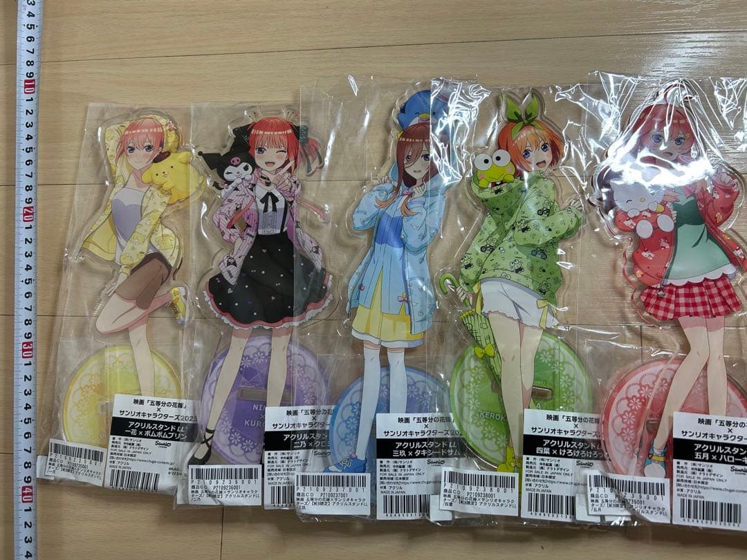 【新品未開封】五等分の花嫁　サンリオキャラクターズ　アクリルスタンドLL