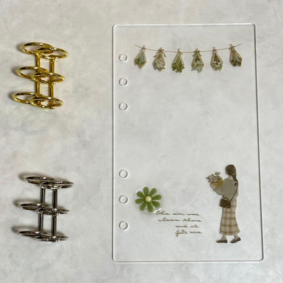 ✨milk⭐ ✨A6 アクリルレジンバインダー　リング付き