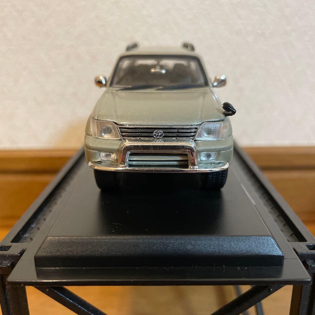 1/43 デルプラド　世界の名車 TOYOTA LAND CRUISER