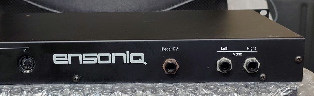 ensoniq sq-r plus 32voice　シンセモジュール