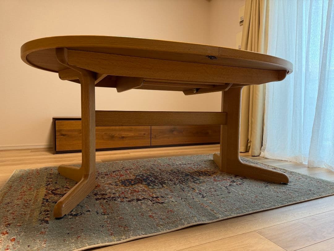 お取り引き約束あり　伸縮ダイニングテーブル