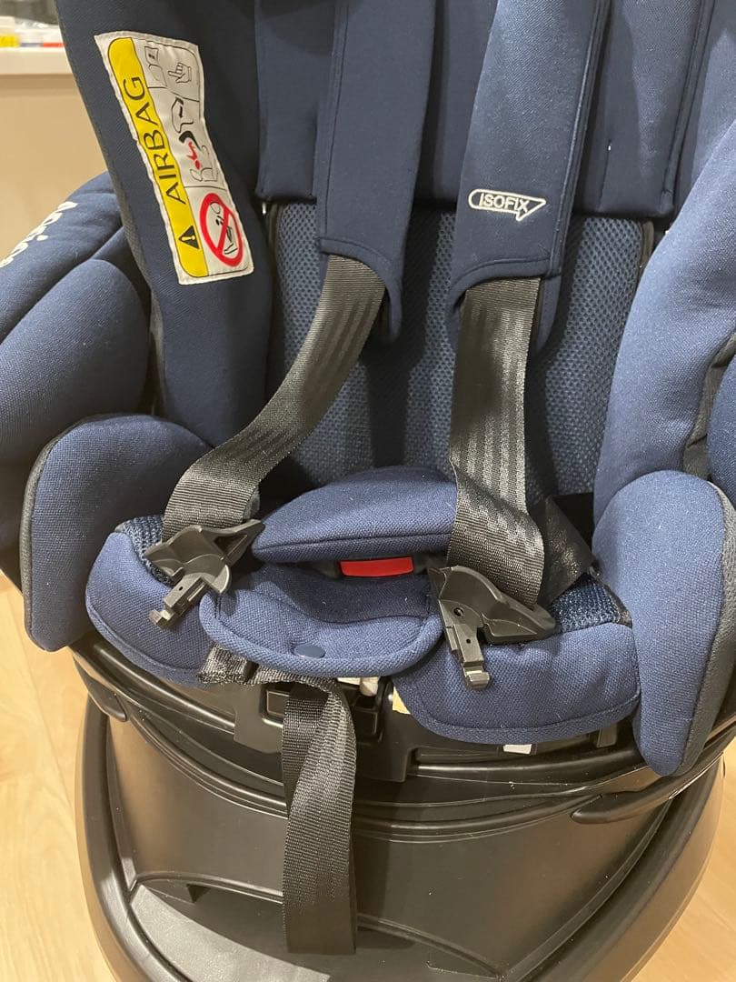 Apricaディアターンプラス　ISOFIX チャイルドシート