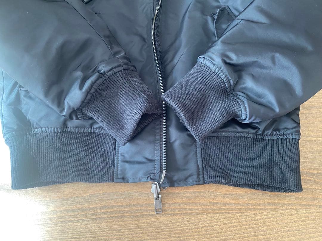 美品 ZARA リバーシブルボンバージャケット| 0993/301 黒 ファー