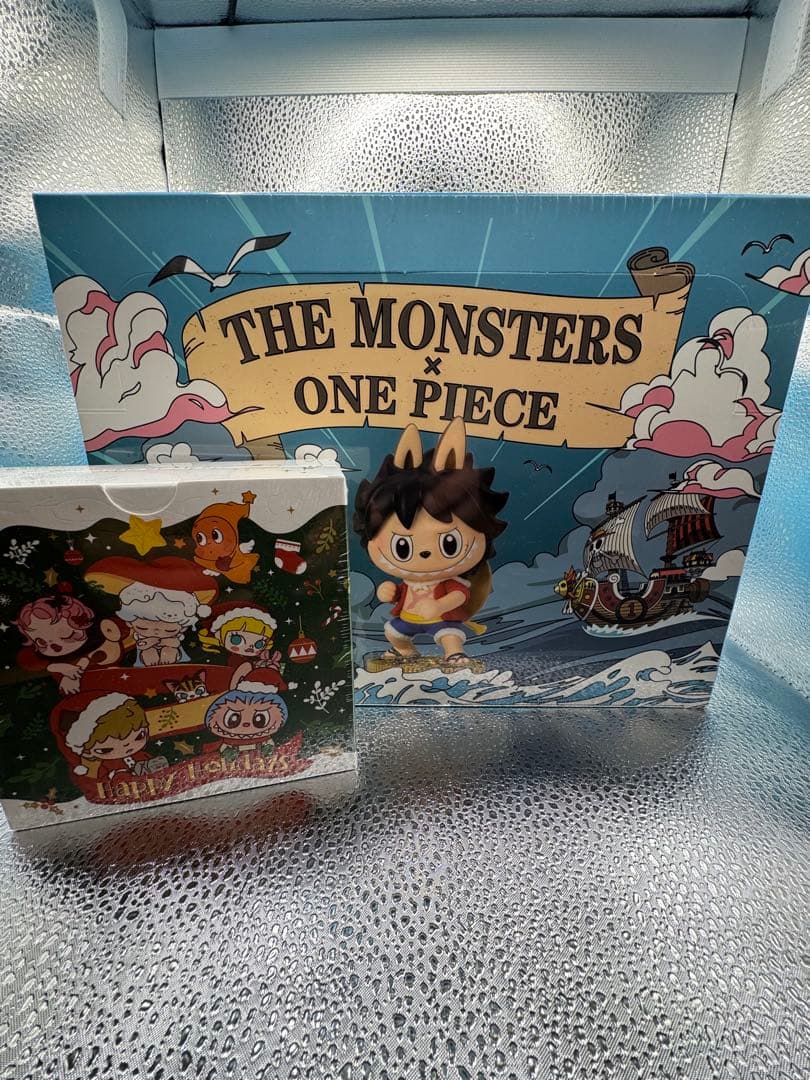 【正規品】 ラブブ×ワンピース ボックス12個入　シュリンク付き