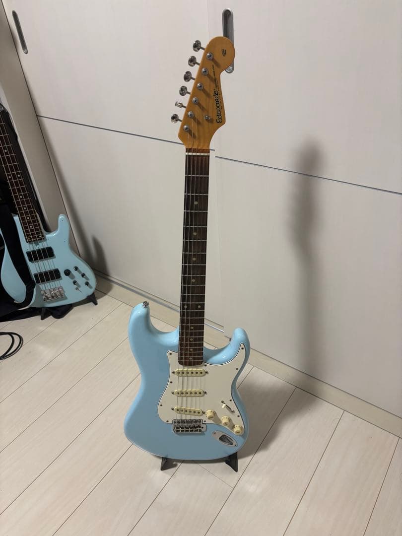 EDWARDS ストラトキャスタータイプ　エレキギター