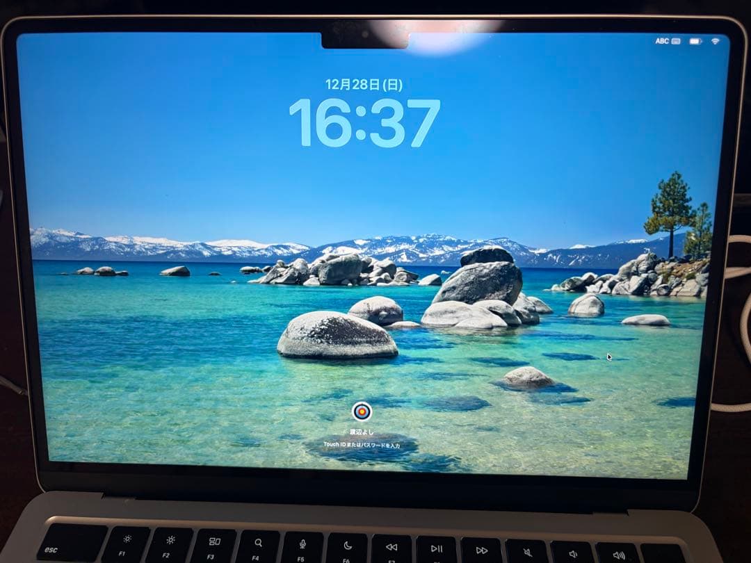 【ほぼ新品】MacBook air m4 13インチ 256gb