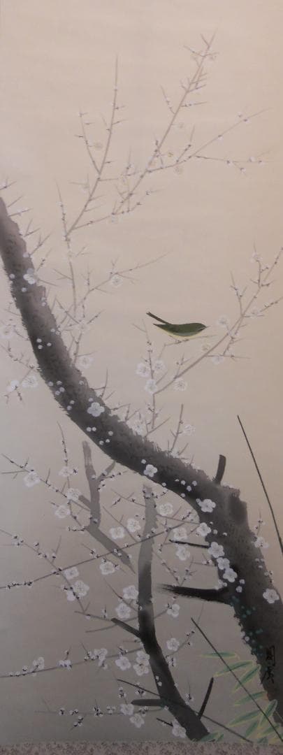 掛け軸 國廣 梅花図 絹本 希少 軸装 茶道具 掛軸 美品 です。