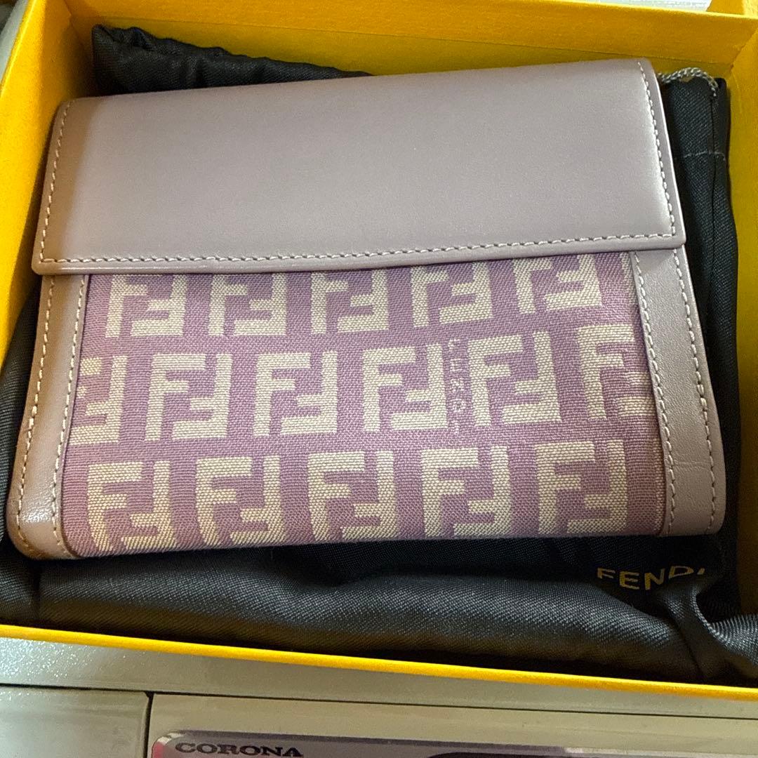 FENDI パープル FFロゴ 二つ折り財布