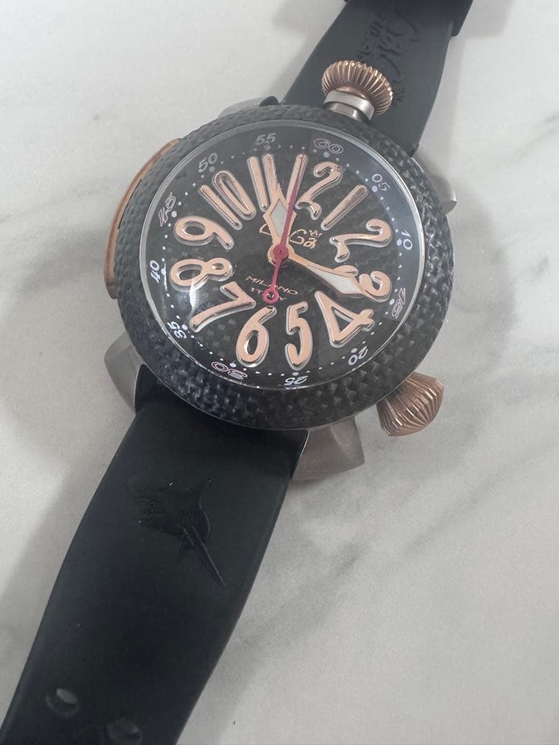 ぷ*ん様 ガガミラノ ダイビング カーボン仕様