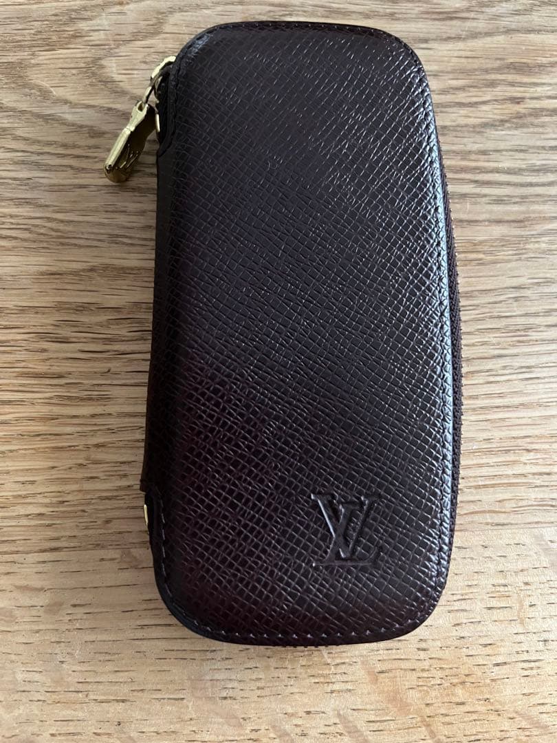 Louis Vuitton ルイヴィトン　タイガ　ダークブラウン 4連キーケース