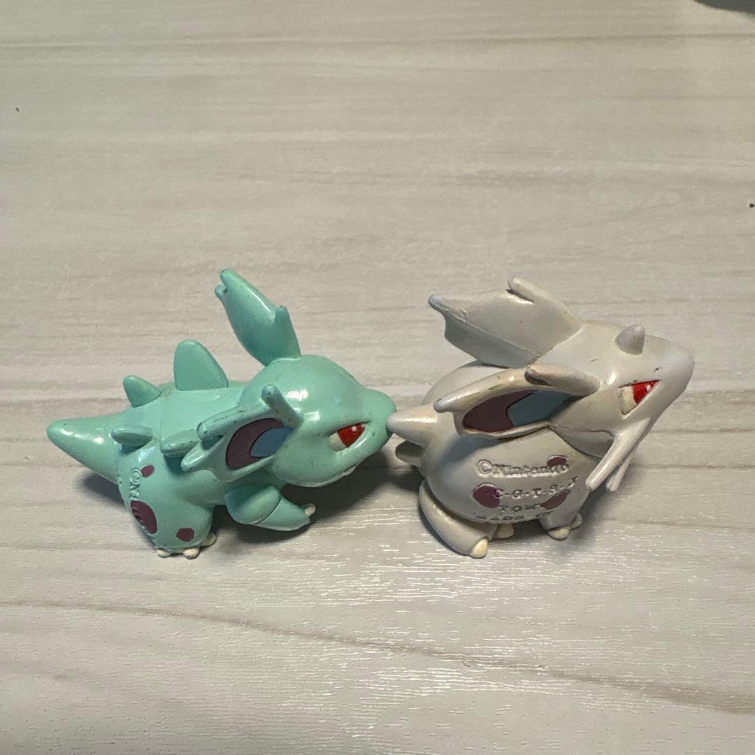 モンコレ ニドラン♀ ニドリーナセット 初期