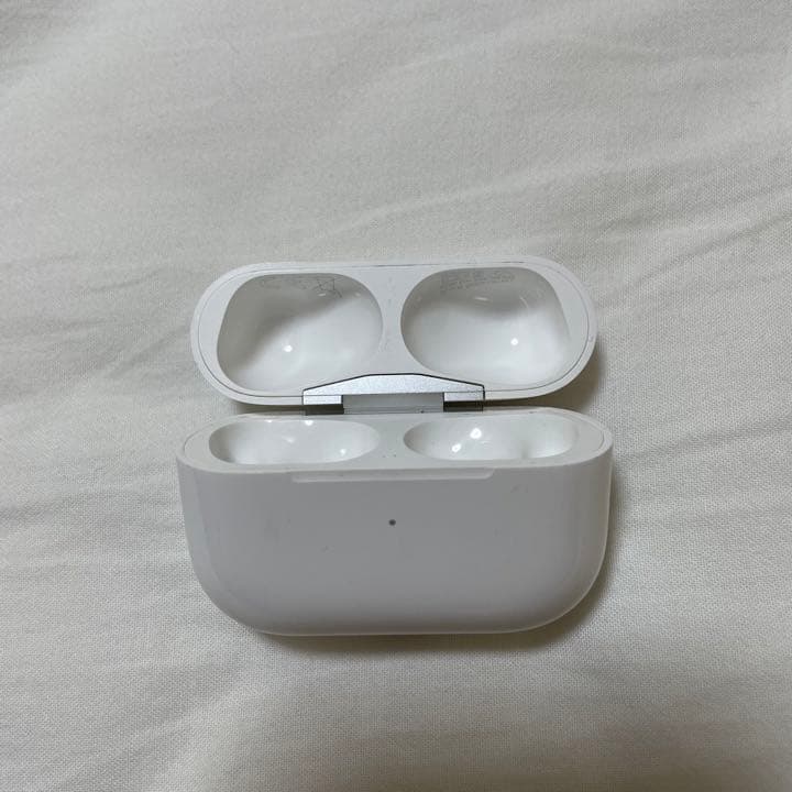 AirPodsPro  APPLE MWP22J/A  【充電ケース】
