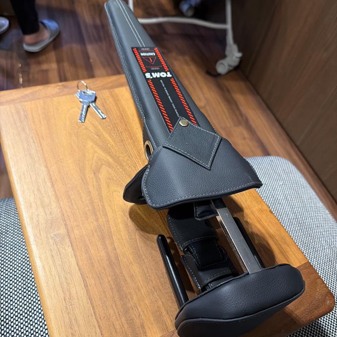 TOM'S ステアリングロック 鍵付き ブラック