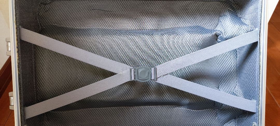 非売品　SUBARU スバル　R2 キャリーケース　スーツケース