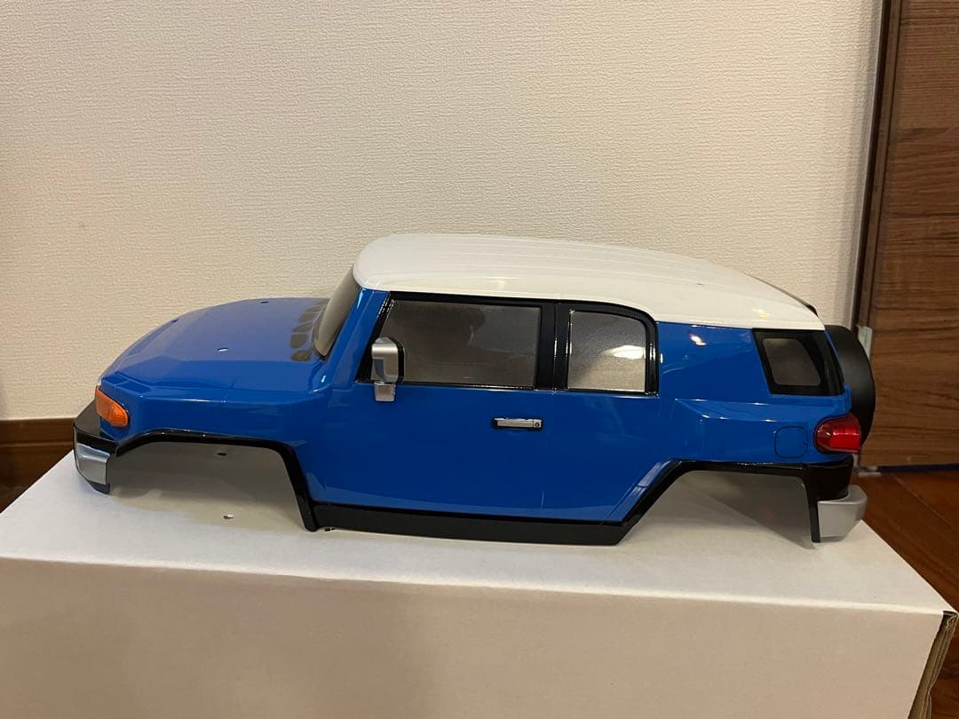 TOYOTA FJ CRUISER ラジコン1/10 TAMIYA CC-01