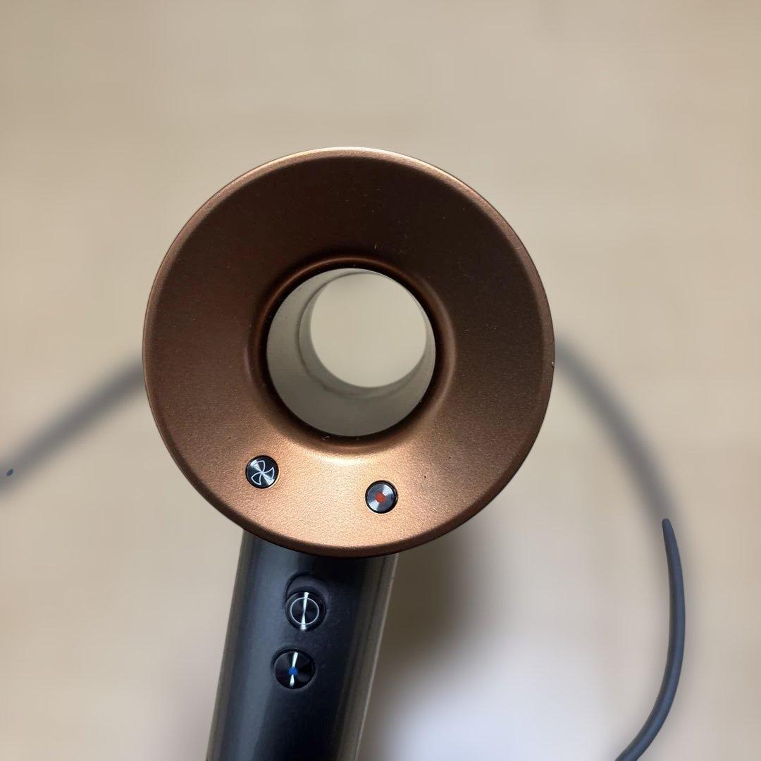 ドライヤー dyson