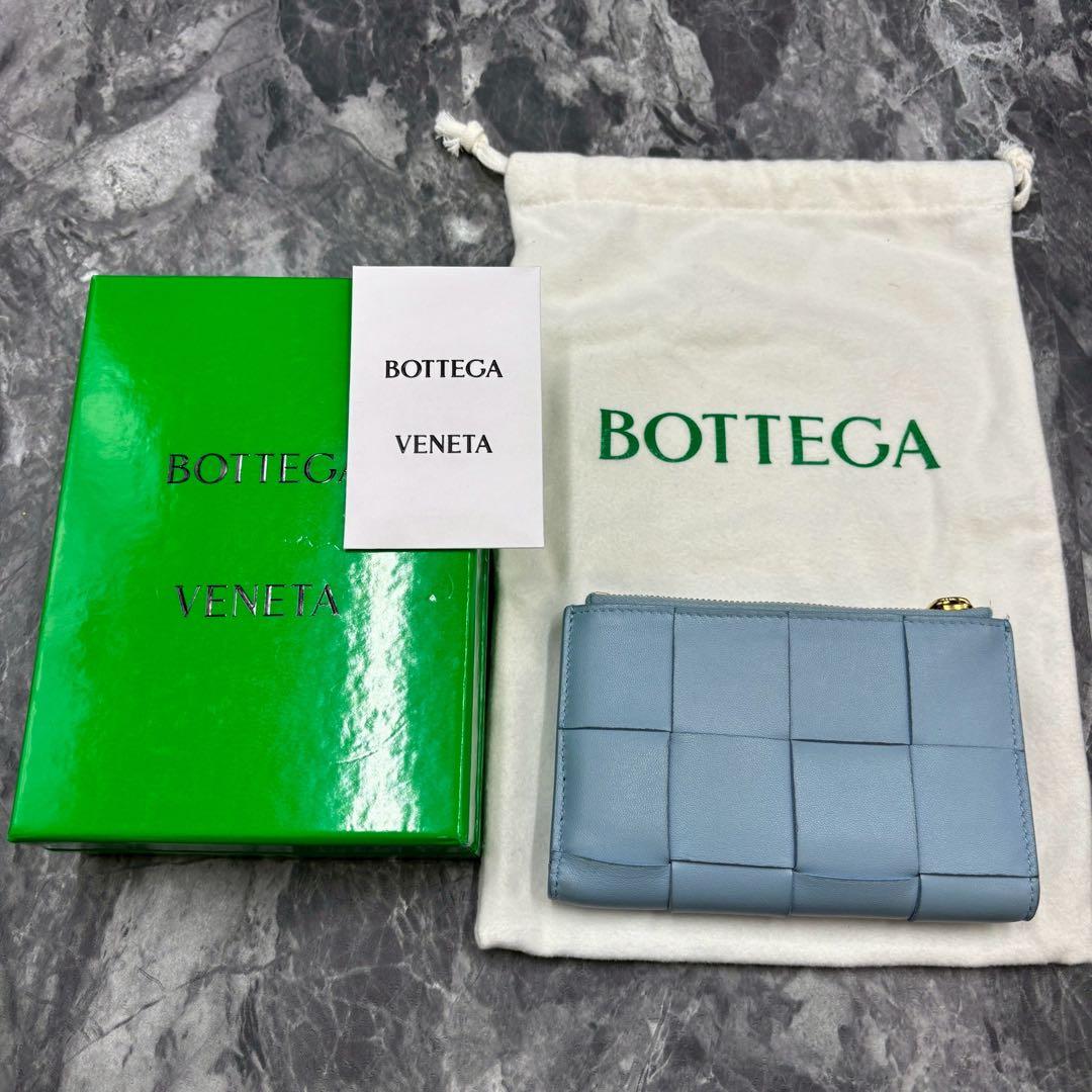 おもち坊☘️新春セール開催中 ✨ボッテガヴェネタ　ミディアムカセット　マキシ