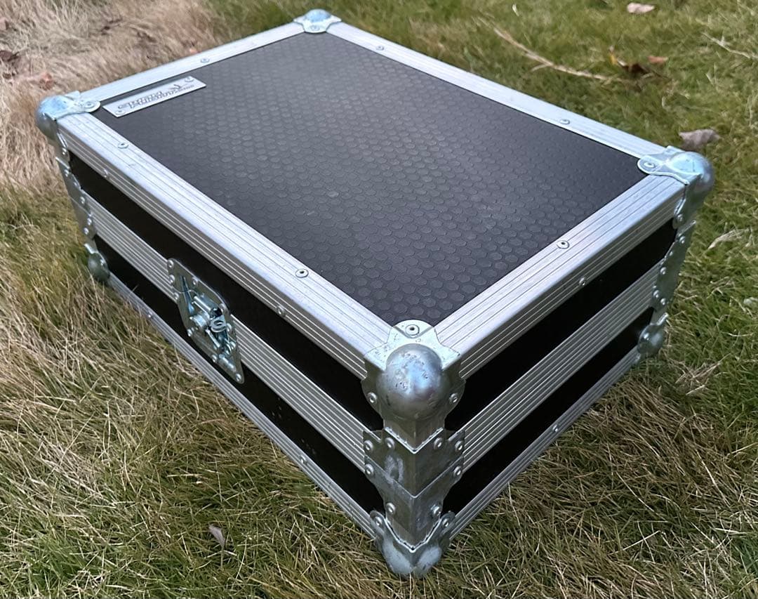 6U シャロウラック フライトケース｜Swan Flight（英国製)