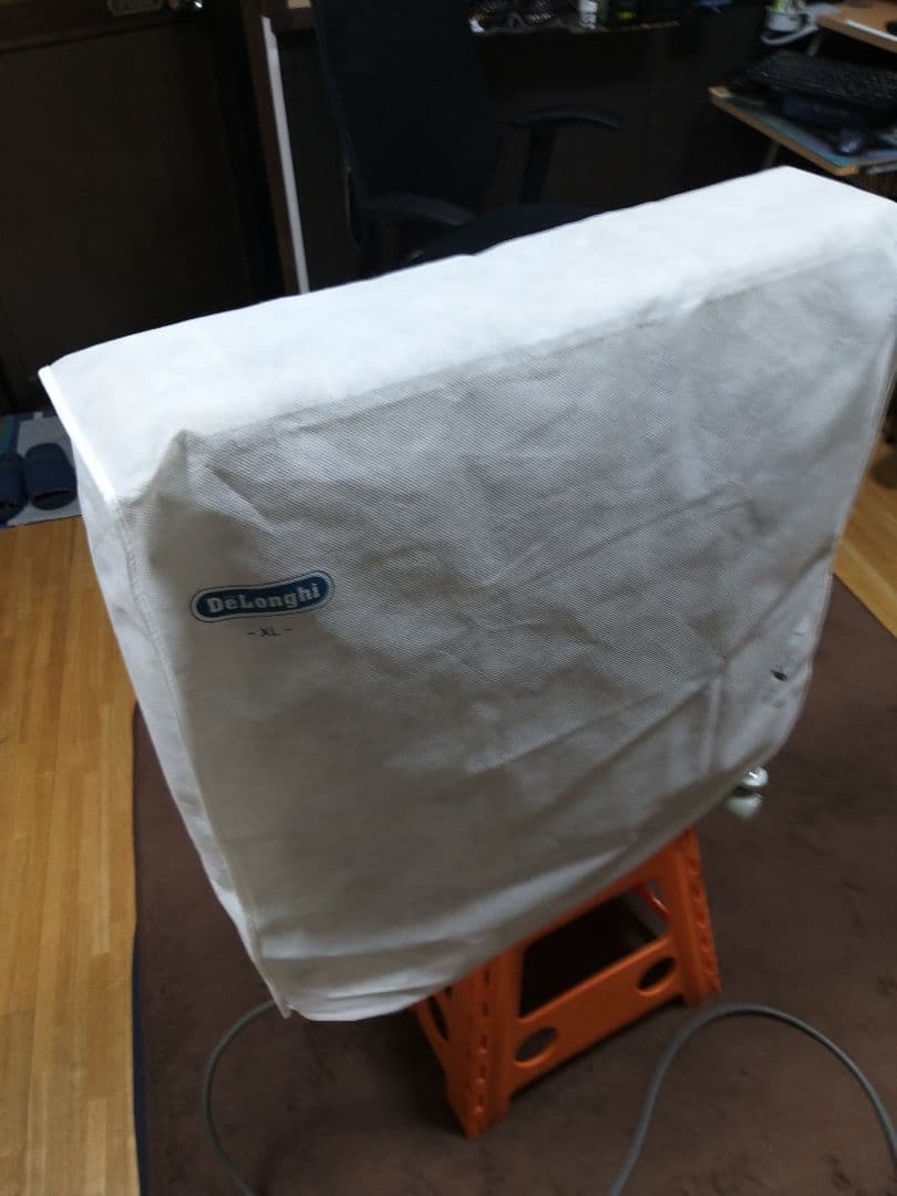 デロンギオヒーター.H771423E. 200V.2300.作動確認済.