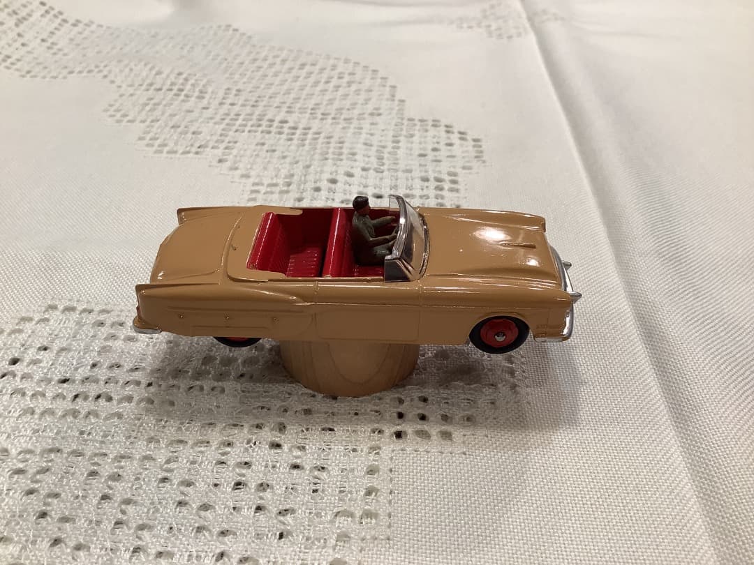 美品　DINKY TOYS PACKARD 英国製ミニカー