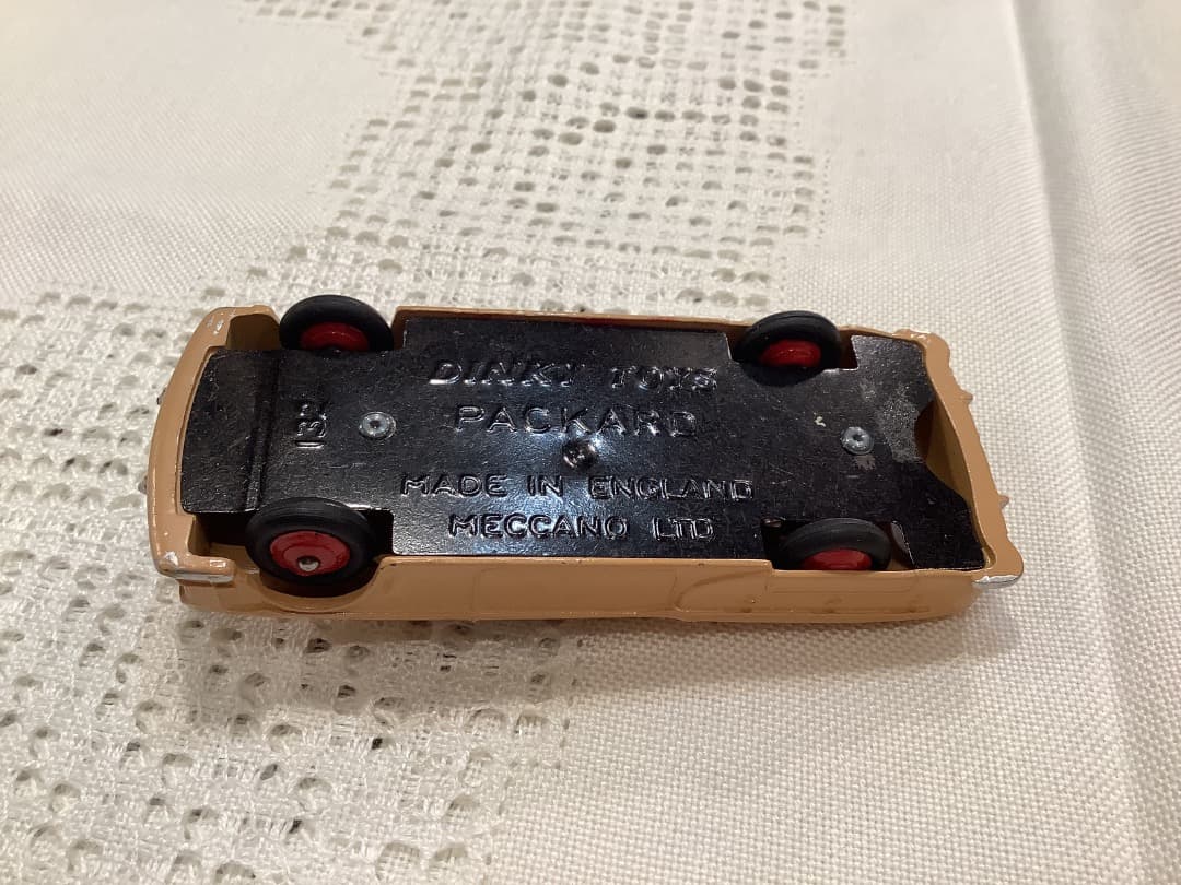 美品　DINKY TOYS PACKARD 英国製ミニカー
