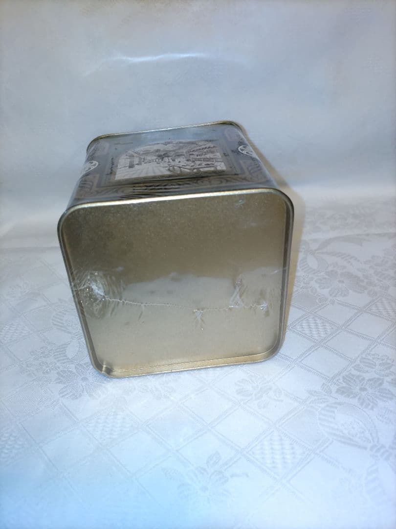 ハロッズ紅茶ビンテージ缶