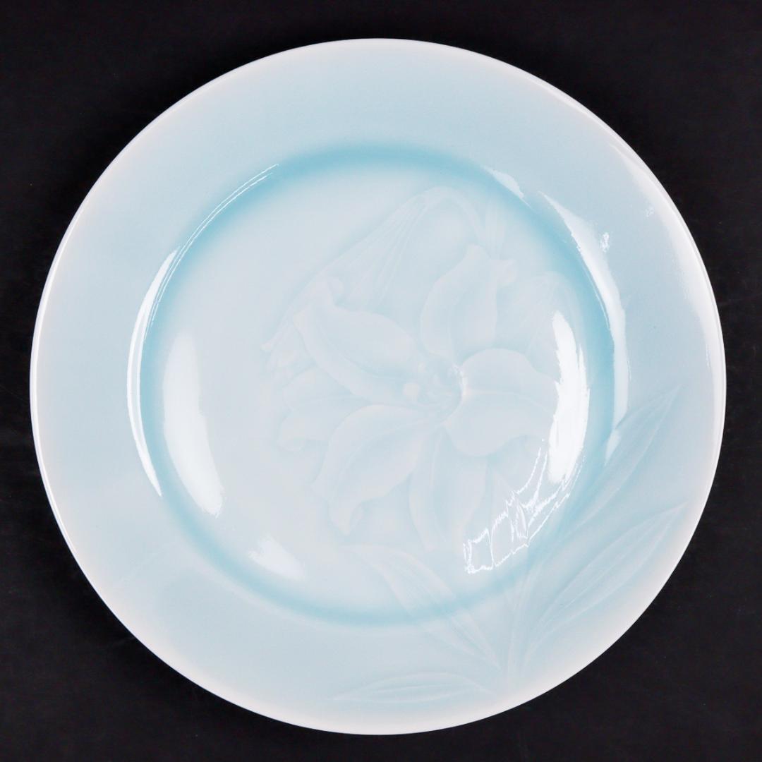 塚本快示 人間国宝 青白磁 百合文 皿 共布 共箱 未使用
