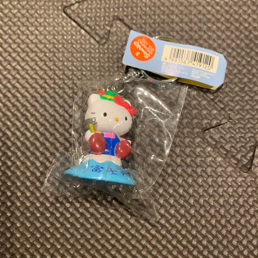 2001年　希少　ハローキティ 富士山 キーホルダー