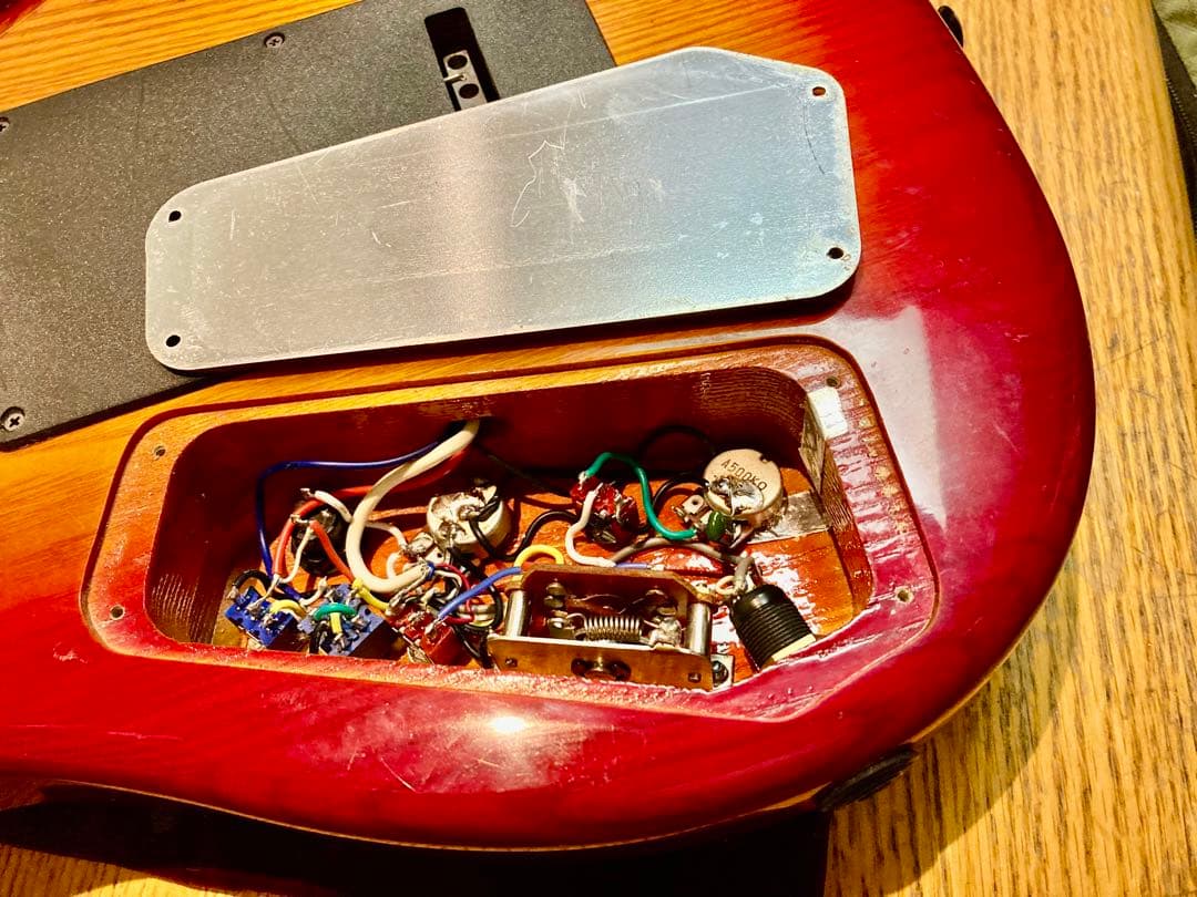 ☆値下決断☆杢目が綺麗な美品　Aria ProⅡ をモディファイして新機能満載