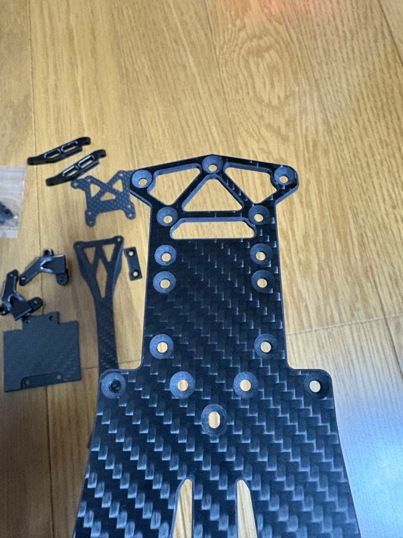 ひこなか418D1-CGS01、RDX用カーボン製メインシャーシ他