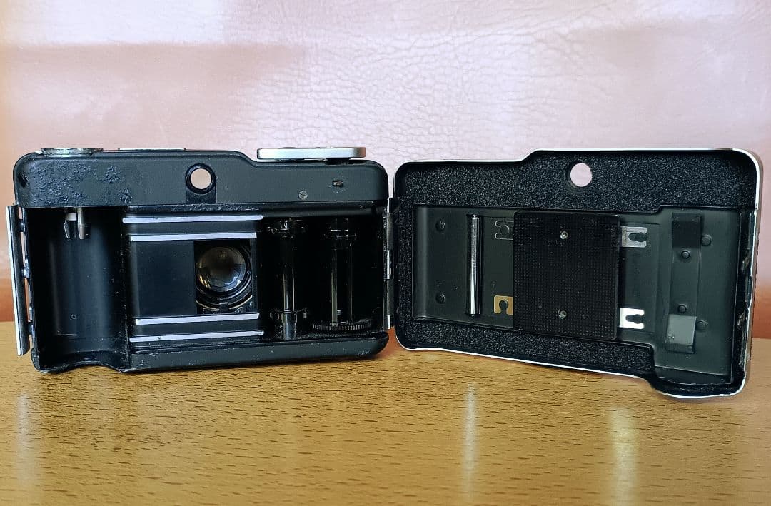 フィルムカメラ【完動品】キャノン　デミS