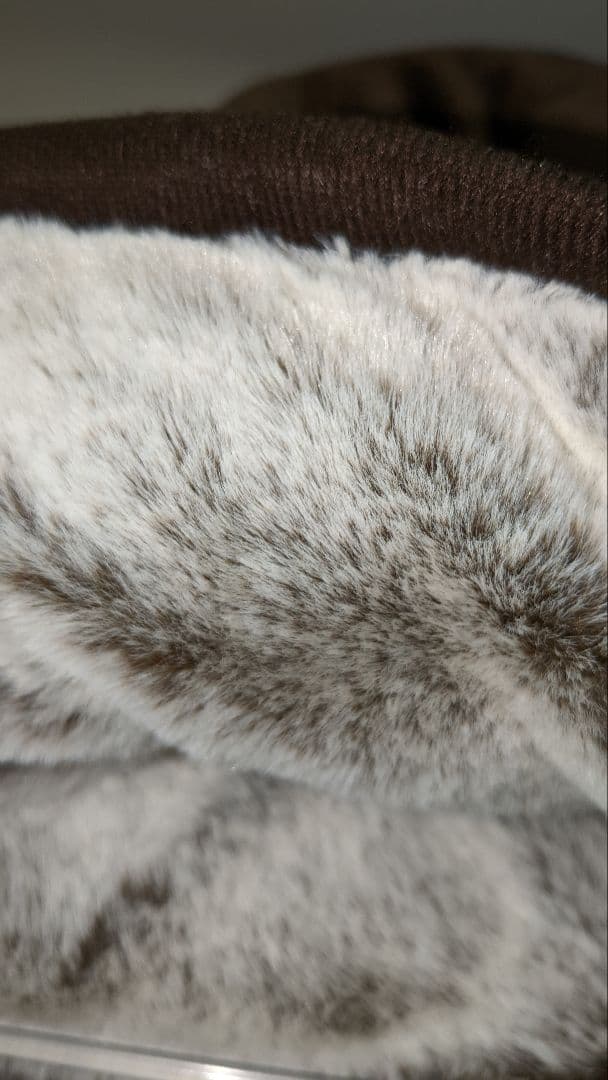 毛皮のような肌触りのプレミアム電気敷毛布です