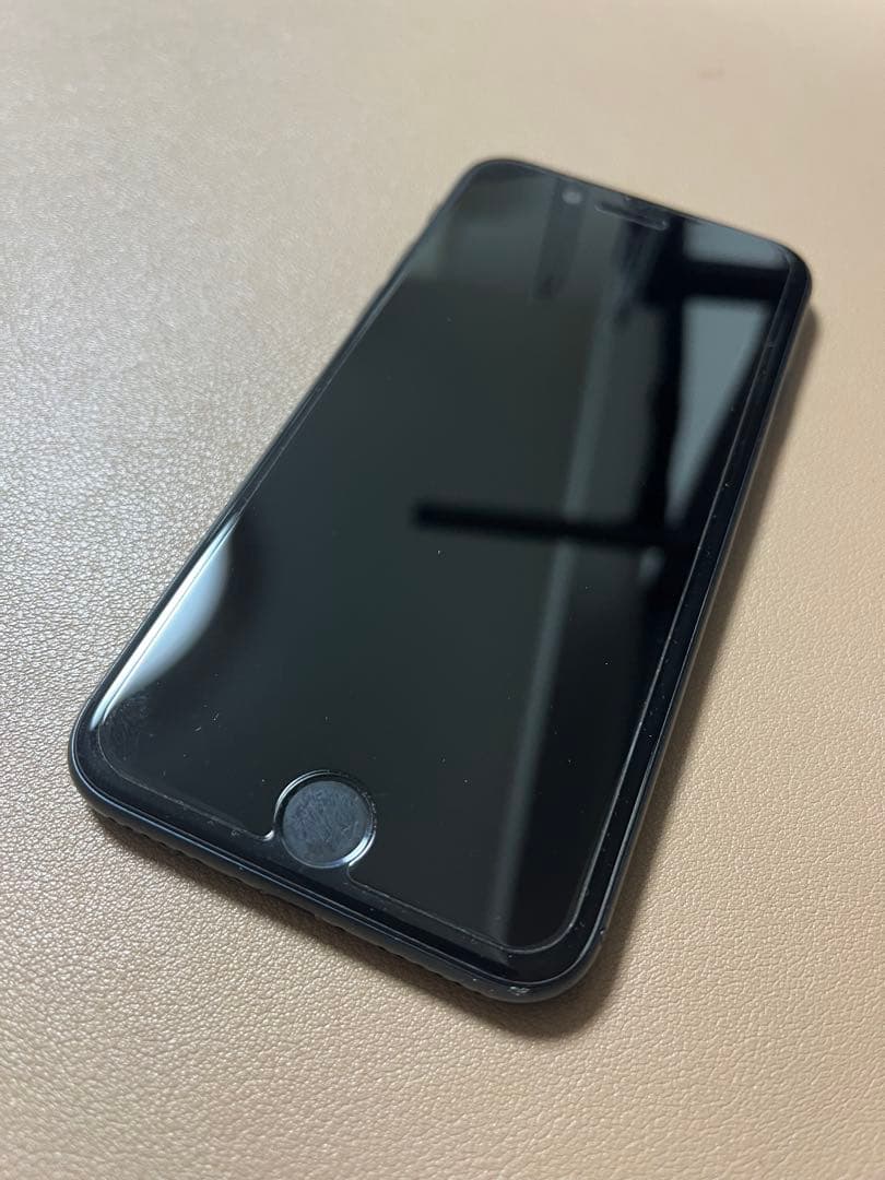 iPhone SE (第3世代) ブラック 本体　SIMフリー64KB 値下げ！