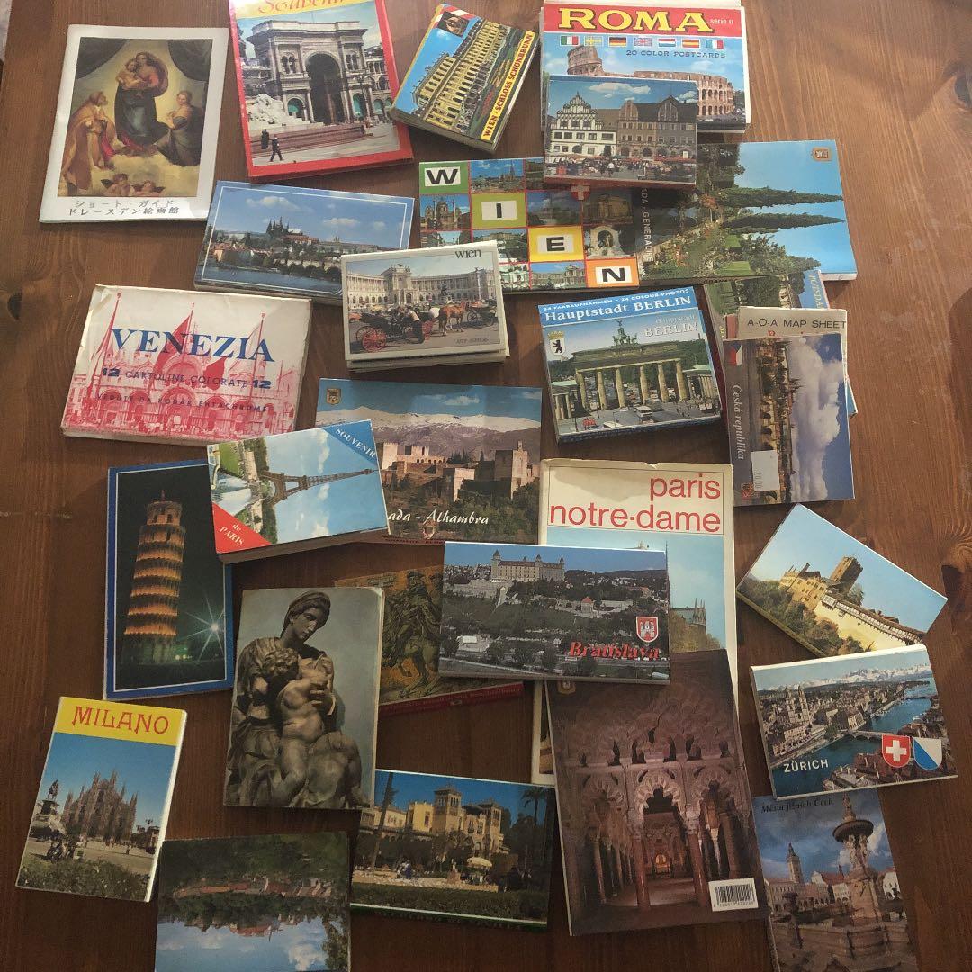 世界中の観光地のポストカードやマップなど