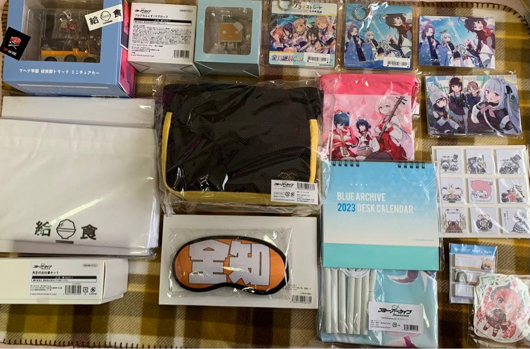【値下げ中】ブルーアーカイブ　グッズまとめ売り