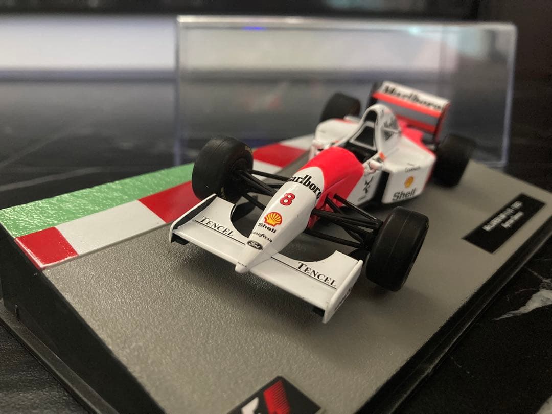 マクラーレン　フォード　MP4/8 マルボロ仕様　セナ　F1マシンコレクション