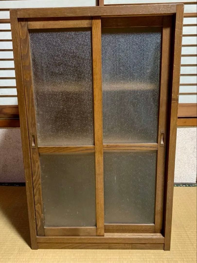 ☆【ダイヤガラス】引戸食器棚 水屋箪笥 昭和レトロ アンティーク 3段 木製