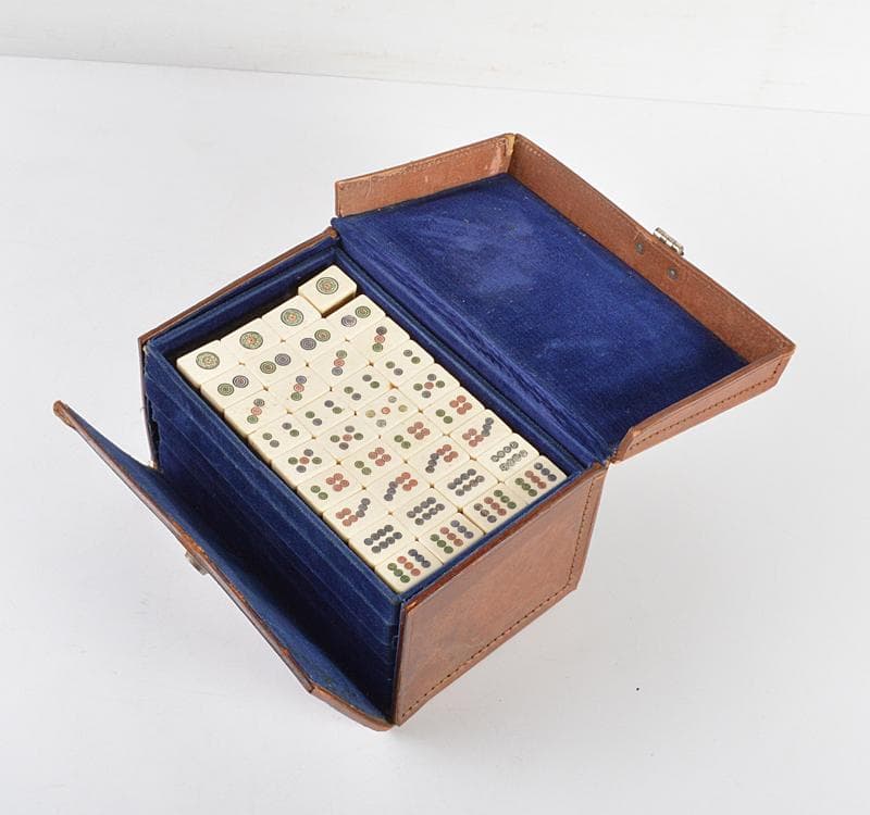 中国　竹嵌　骨牌　背竹牌　麻雀牌　皮製ケース付　D　8705