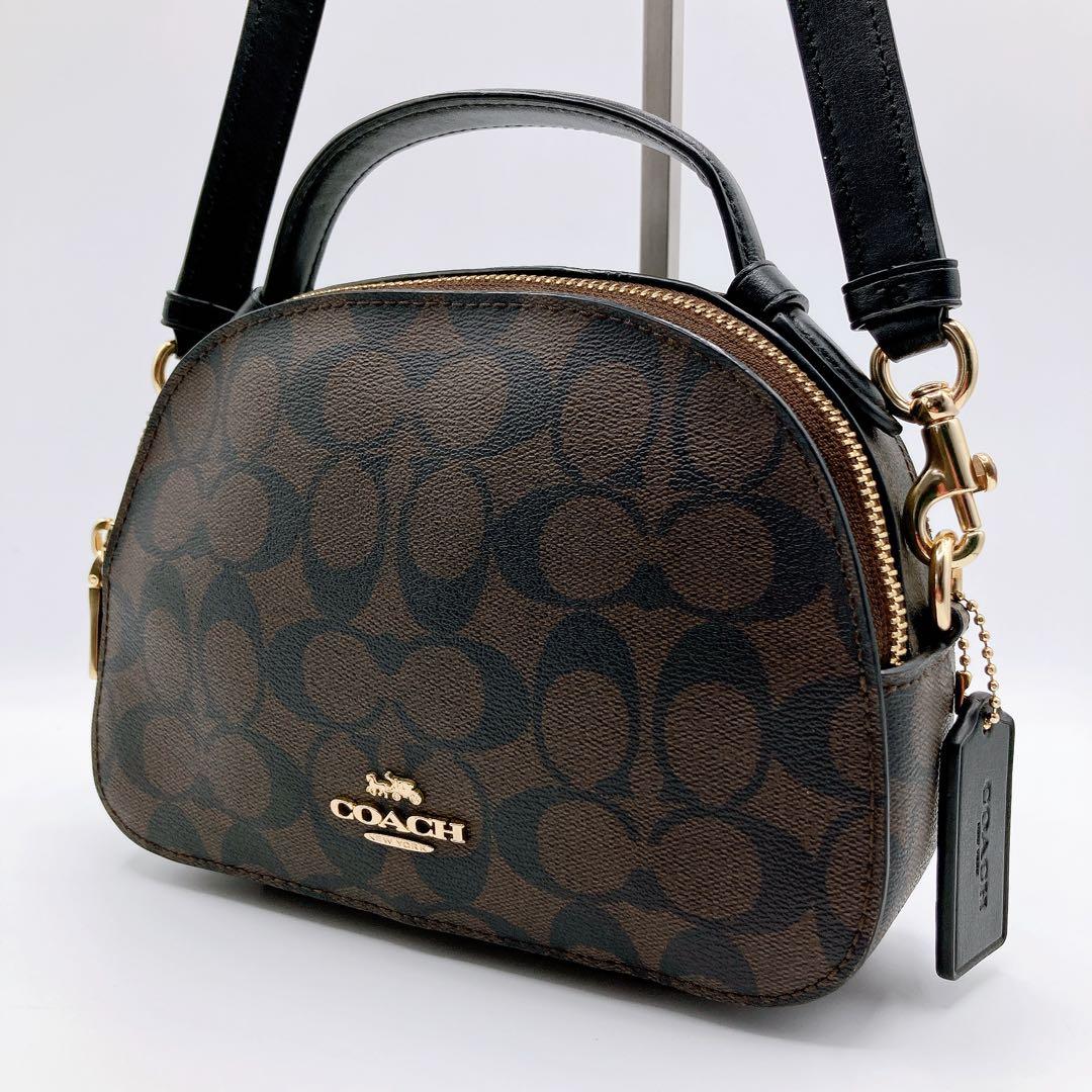 COACH ショルダーバッグ　シグネチャー　肩がけ　斜めがけ　2way