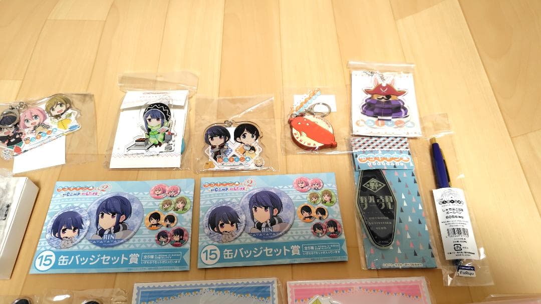 ②お買い得！【ゆるキャン△】アクリルスタンド　キーホルダー　缶バッジ等多数まとめ