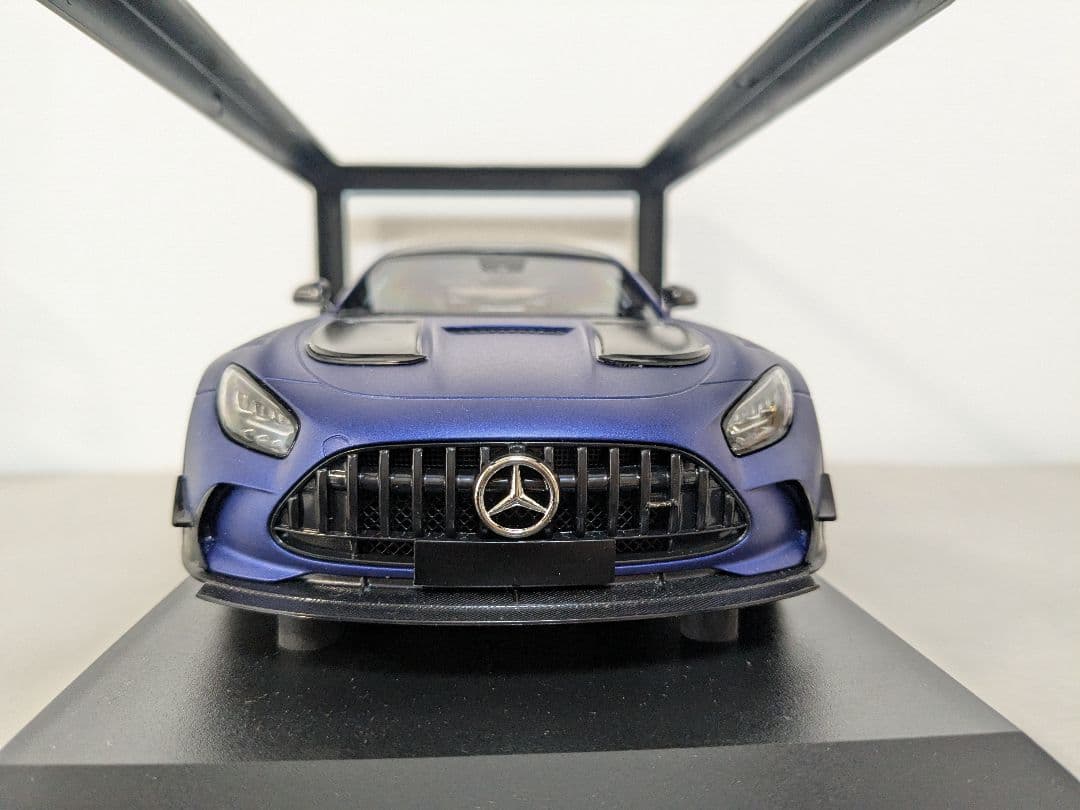 ミニチャンプス　メルセデス　AMG　ミニカー　1/18　オートアート　京商　車