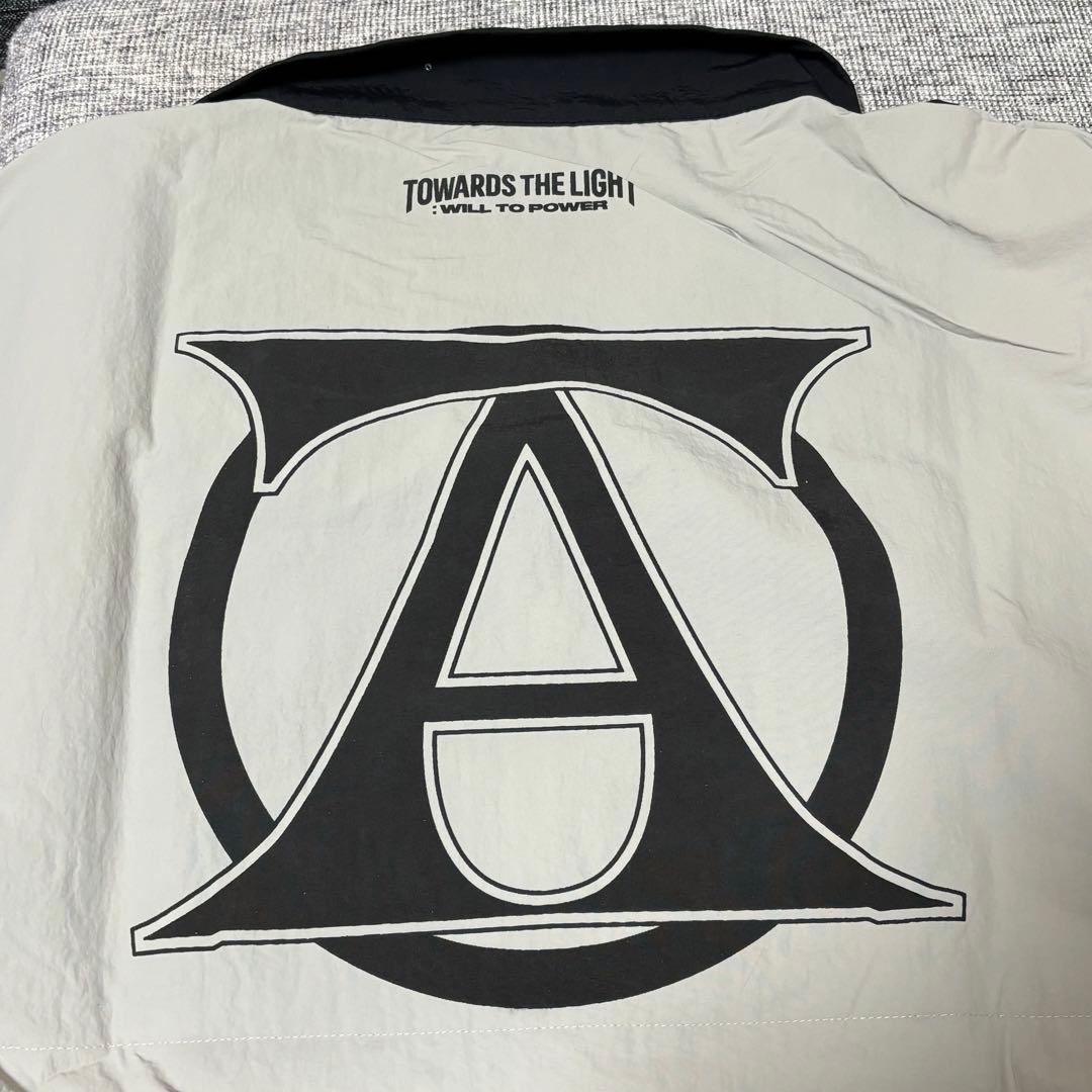 ATEEZ ヨーロッパ 限定 MD ウィンドブレーカー①